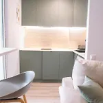 Apartman En Luminoso Con Balcon Y Vistas