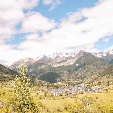 En Luminoso Con Balcon Y Vistas Διαμέρισμα Formigal