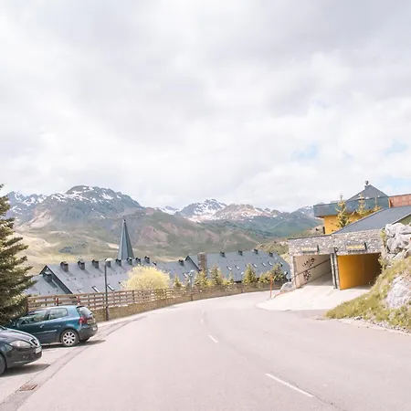 En Luminoso Con Balcon Y Vistas * Formigal